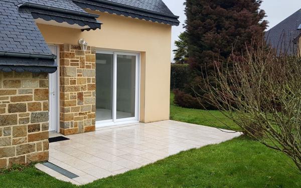 Maison à vendre    5 pièces • 82 m2 Ploumagoar