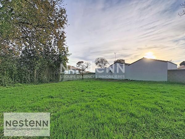 Terrain proche commerces Challans 576 m2