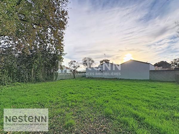 Terrain proche commerces Challans 576 m2