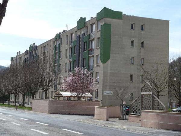Appartement à louer à Saint-Affrique (12400)