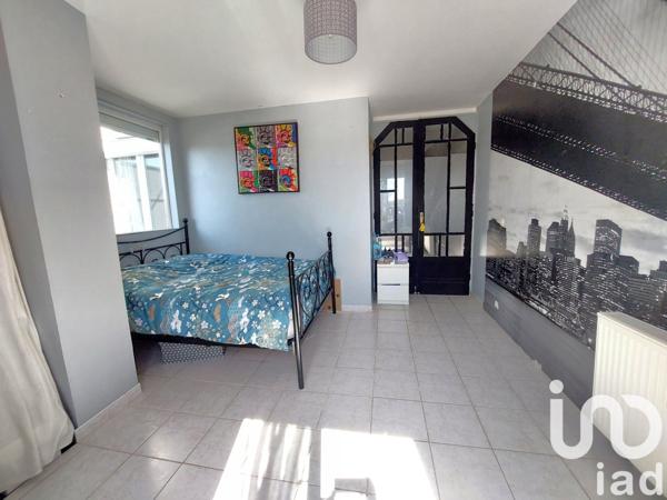 Appartement 5 pièces de 104 m² à Dammarie-les-Lys (77190)