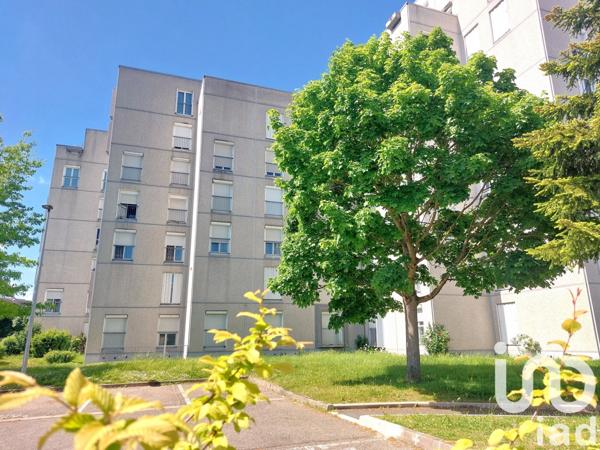 Appartement 5 pièces de 104 m² à Dammarie-les-Lys (77190)