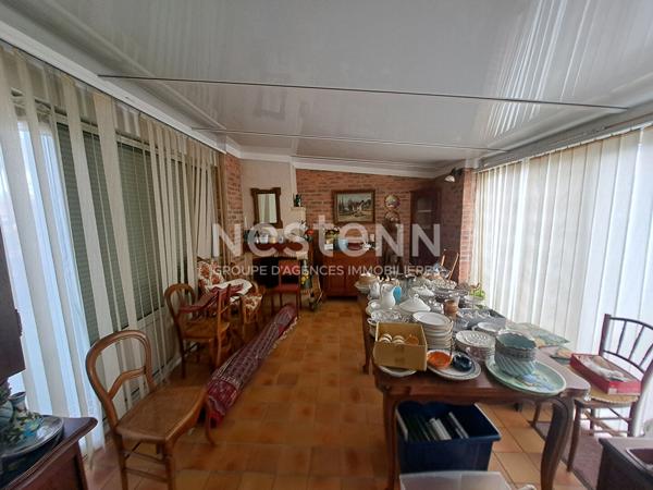 A VENDRE GRANDE MAISON AU CALME A DEUX PAS DU CENTRE VILLE