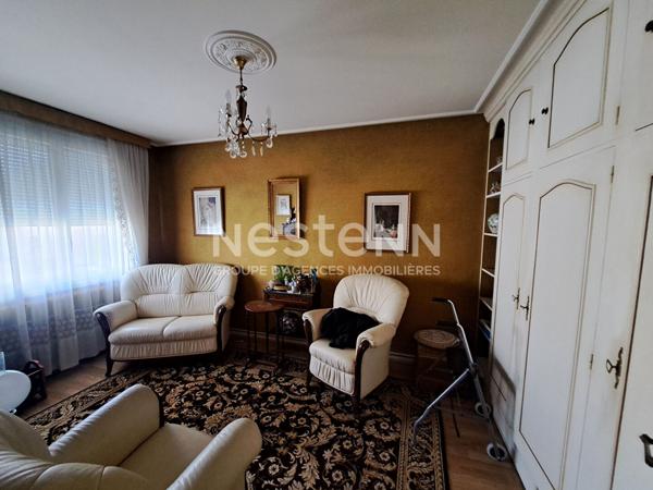 A VENDRE GRANDE MAISON AU CALME A DEUX PAS DU CENTRE VILLE