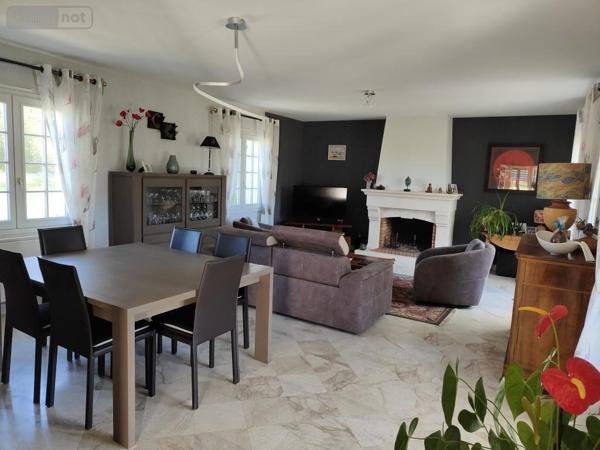 Maison à vendre à La Croix-en-Touraine dans l'Indre-et-Loire (37150), ref : 021/PA0680