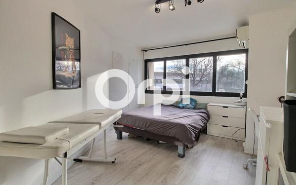 Appartement à vendre    4 pièces • 70 m2 Marseille 10