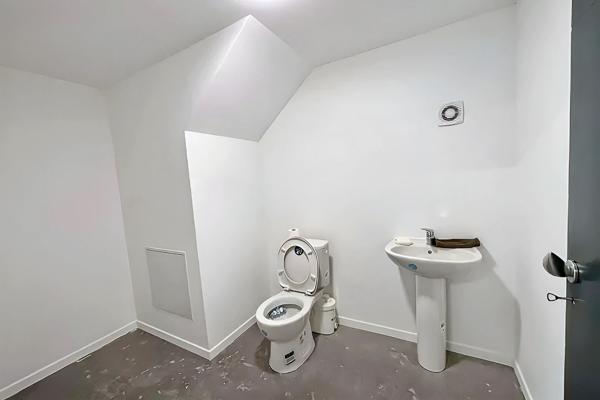 Locaux professionnels / commerciaux à louer - Vestric et Candiac