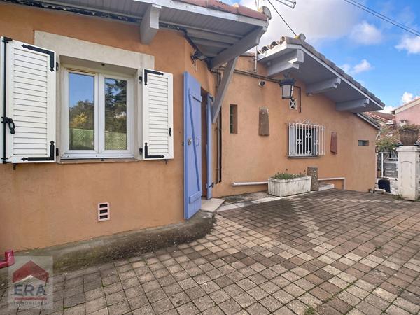 A louer Type 2 Marseille 13012 Beaumont  terrasse