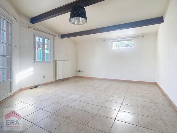 A louer Type 2 Marseille 13012 Beaumont  terrasse