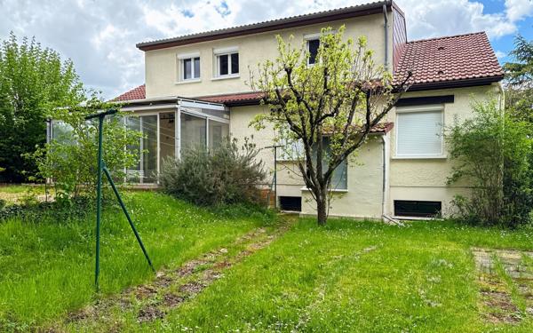Maison à vendre    5 pièces •  Fleury-les-Aubrais