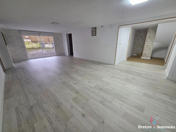 Grande maison familiale de 240 m² avec dépendance aménagée, Terrain clos de 1 100 m²