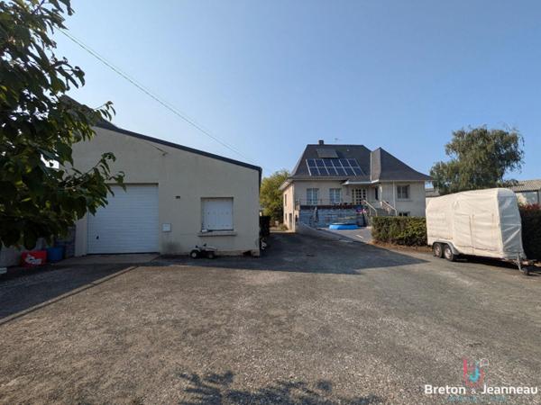 Grande maison familiale de 240 m² avec dépendance aménagée, Terrain clos de 1 100 m²