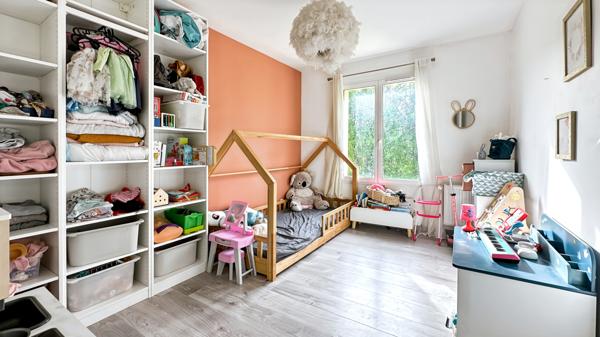 Chailly-en-Bière (77930) A Vendre - Maison de plain-pied proche du centre-ville de 102m².