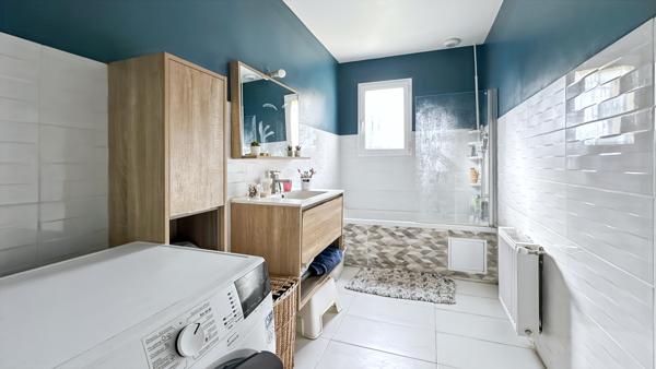 Chailly-en-Bière (77930) A Vendre - Maison de plain-pied proche du centre-ville de 102m².