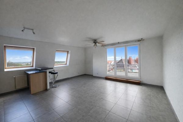 Bel appartement T3 dernier étage avec ascenseur et une cave