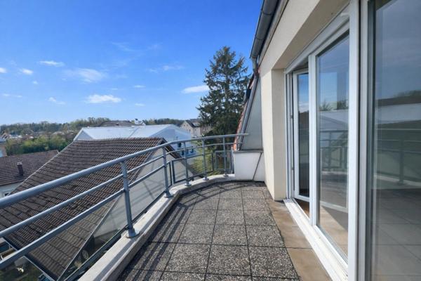 Bel appartement T3 dernier étage avec ascenseur et une cave
