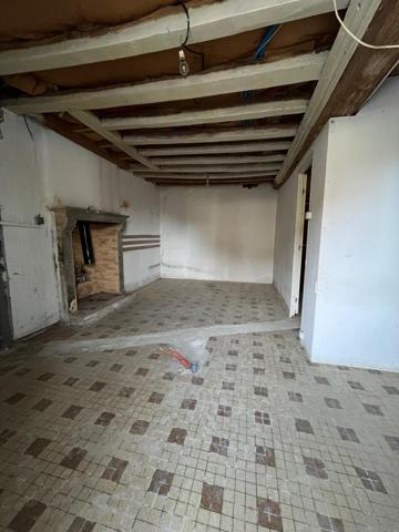 Maison à Beaumont-sur-Sarthe, 72170 - 6 pièces 180m²