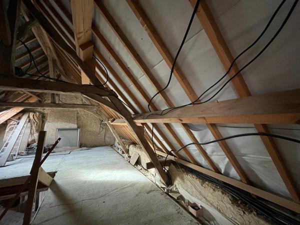 Maison à Beaumont-sur-Sarthe, 72170 - 6 pièces 180m²