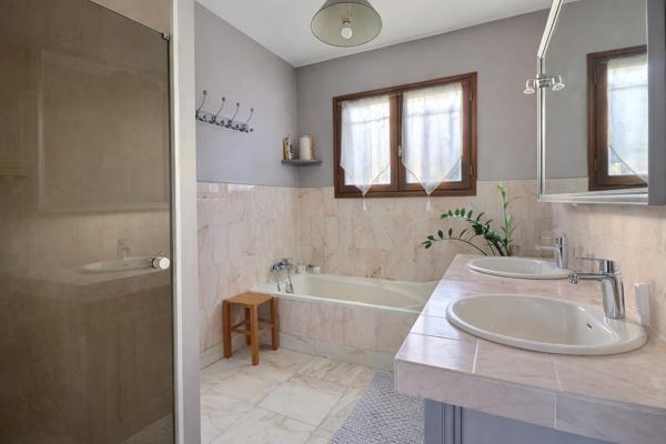 Maison Avenue d'Aquitaine 33560 carbon blanc