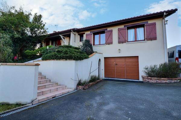 Maison Avenue d'Aquitaine 33560 carbon blanc