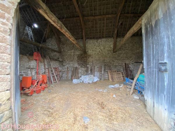 Maison à vendre 3 pièces de 22 015 m²