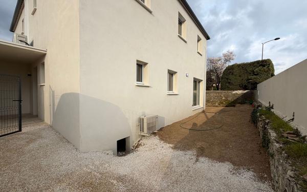 Maison à vendre    4 pièces •  Caveirac