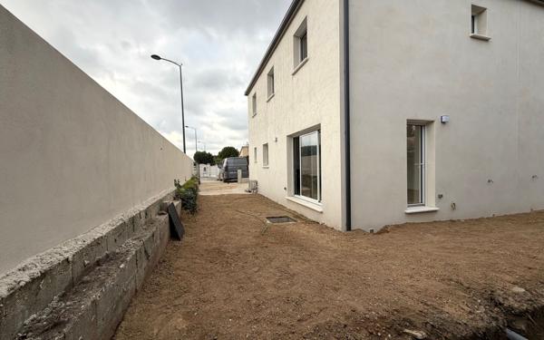 Maison à vendre    4 pièces •  Caveirac