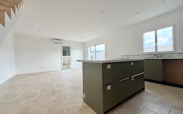 Maison à vendre    4 pièces •  Caveirac