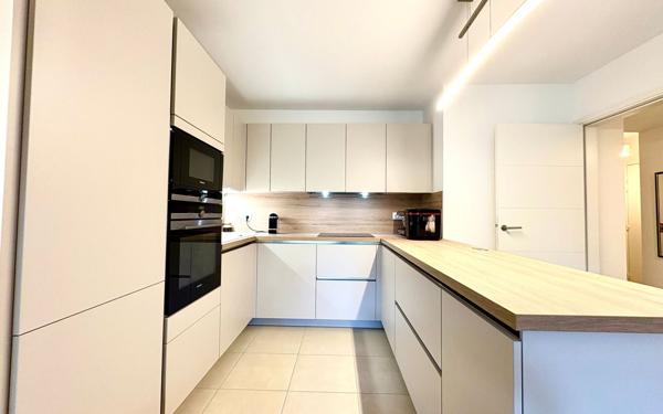 Appartement à vendre    3 pièces • 72,50 m2 Mougins