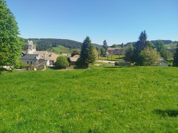 Terrain Constructible Chaudeyrac 6438m²