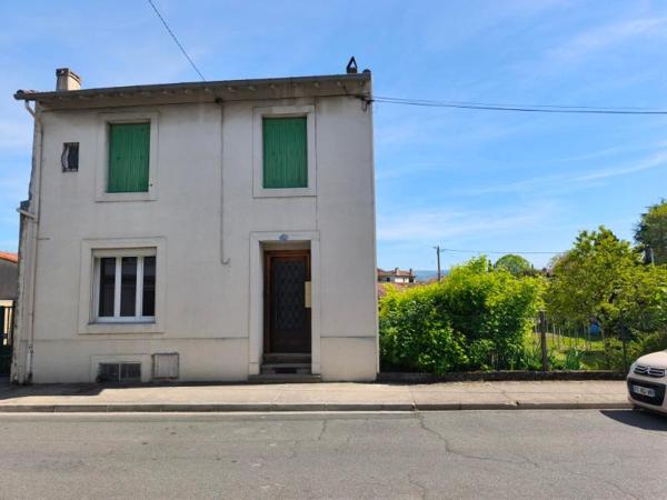 MAISON  AVEC 2 APPARTEMENTS - 2 GARAGES - JARDIN -MAZAMET