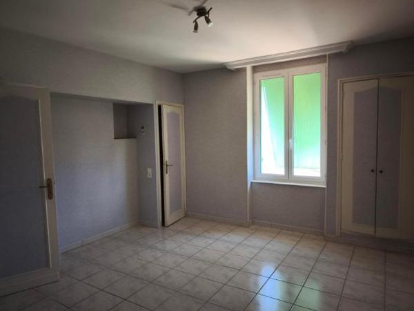 MAISON  AVEC 2 APPARTEMENTS - 2 GARAGES - JARDIN -MAZAMET
