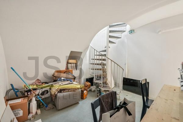 75002 Paris, Beauregard, Local commercial d’angle – Paris 2ᵉ – 85 m²