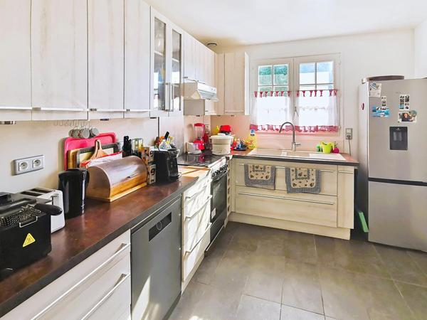 Un bien rare, proche de la gare et des écoles à pied: