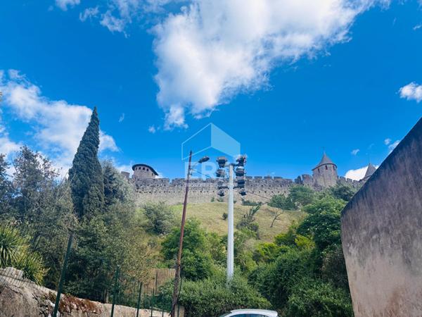 Appartement idéalement situé au pied de la Cité médiévale de Carcassonne