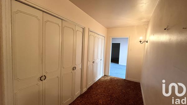 Maison à vendre 7 pièces 216 m² Saint-Galmier