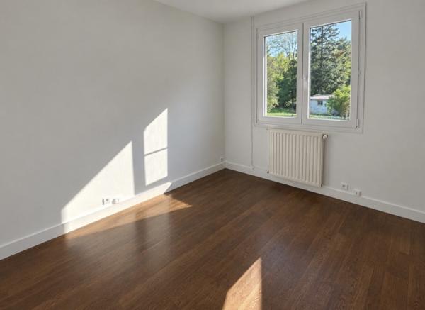 Maison à louer 865 € CC La Chapelle-Faucher 3 p 80 m² DPE D