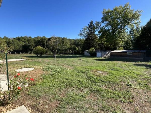 Maison à louer 865 € CC La Chapelle-Faucher 3 p 80 m² DPE D