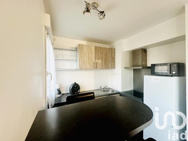 Appartement 2 pièces de 37 m² à Trappes (78190)