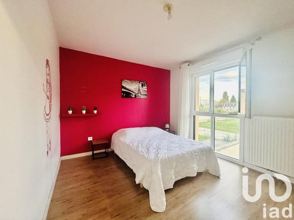 Appartement 2 pièces de 37 m² à Trappes (78190)