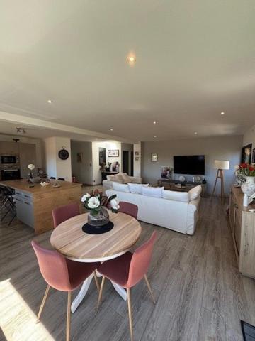 Haut de villa moderne et lumineuse