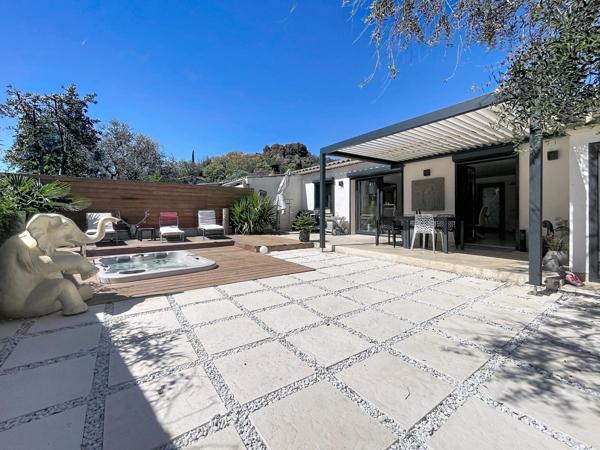 Maison plain pied 3 pièces proche commodités, jardin expo sud