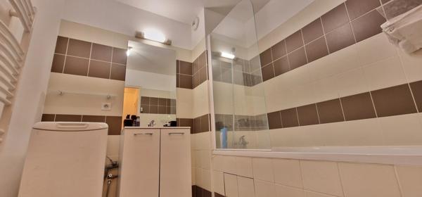 Dpt Essonne (91), à vendre BALLAINVILLIERS appartement T2 avec Balcon