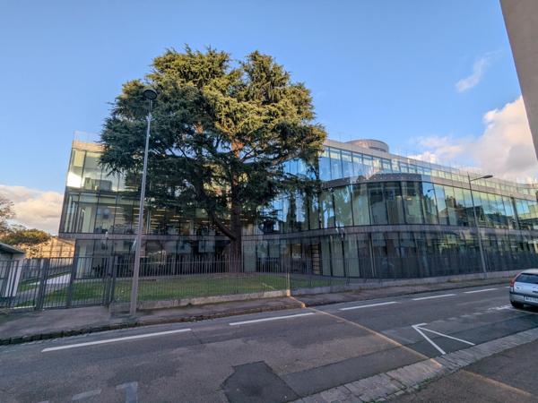 Au calme,sud,parfait état,parking