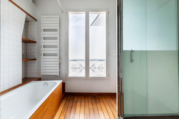 Place des Victoires – Élégant 68 m² – Traversant – 2 chambres possibles – Parking à proximité