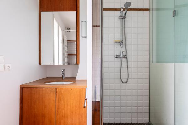 Place des Victoires – Élégant 68 m² – Traversant – 2 chambres possibles – Parking à proximité