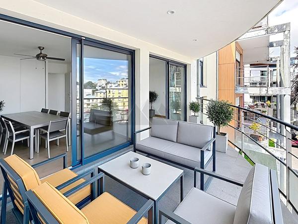 A VENDRE APPARTEMENT BOURG DE SAINT MARC 2 CHAMBRES ASCENSEUR ET TERRASSE