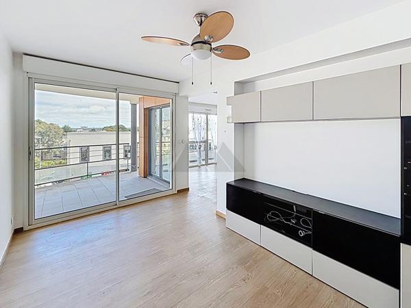 A VENDRE APPARTEMENT BOURG DE SAINT MARC 2 CHAMBRES ASCENSEUR ET TERRASSE