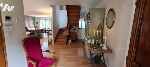 Vieux moulin, Maison de 2009 avec piscine sur une parcelle de 870m2