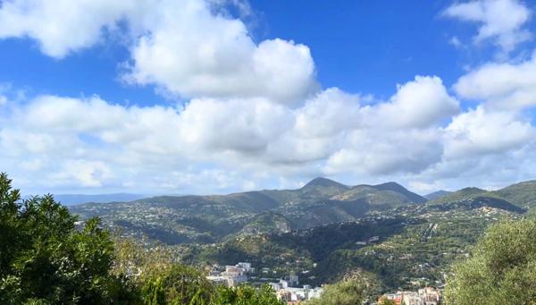 La Trinité (06340) LA TRINITÉ - LES 4 CHEMINS PROXIMITÉ COL DE VILLEFRANCHE, JOLI TERRAIN À BÂTIR, ENVIRONNEMENT VERDOYANT